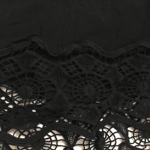 Black crop top - Picture 4 of 6